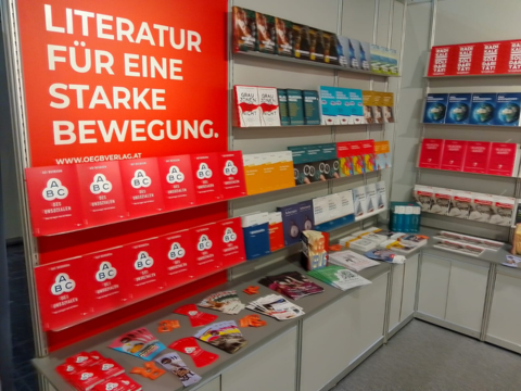 Bild vom Stand des ÖGB-Verlags auf der Buch Wien